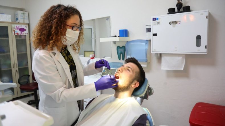 Bayraklı’da Ücretsiz Sağlık Hizmeti: Bir Yılda 21 Bin 848 Kişi Faydalandı