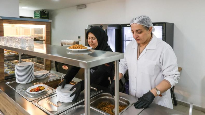 Buca’nın Yeni Kent Lokantası: 4 Çeşit Yemek 50 Lira!