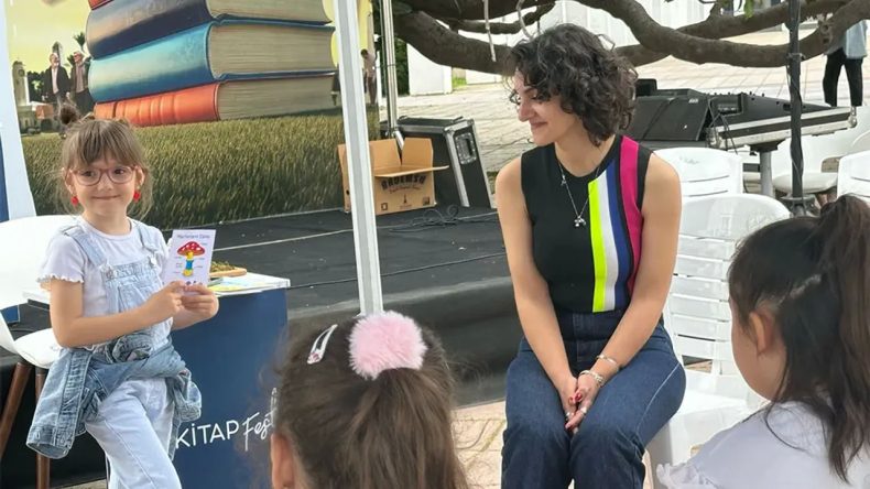 İzmir Fuarı’nda Özel Söyleşi: ‘Mantarın Dansı’ Çocuklarla Buluştu