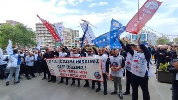 Konak Belediyesi’nde Memurlar İş Bıraktı