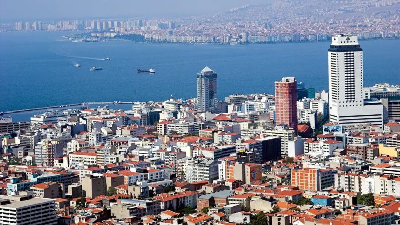 Meteoroloji 30 Nisan hava raporunu yayımladı: İzmir’de hava serin ve açık, komşu illerde yağış var