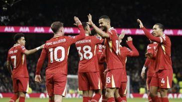Premier Lig Şampiyonu Liverpool!