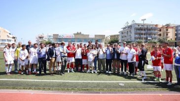 Türk – Yunan dostluğu futbolla pekişti: Çeşme ve Sakız Adası takımları bir araya geldi