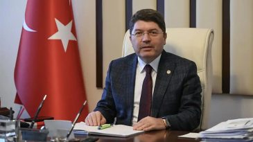 Bakan Tunç’tan Özgür Özel’e Geçmiş Olsun Mesajı