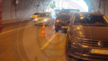 Bayraklı Tüneli Girişinde Zincirleme Kaza: İzmir Trafiği Felç Oldu