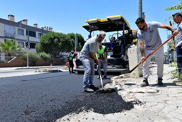 Bornova yol çalışması