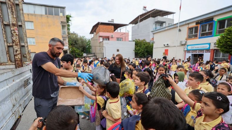 Buca’da Geri Dönüşümde Örnek Proje: İzmirli Çocuklar Sıfır Atık Konusunda Bilinçlendiriliyor
