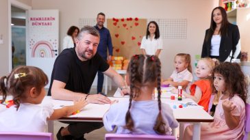 Buca’da uygun fiyata eğitim hizmeti: Minikler hem eğleniyor hem öğreniyor