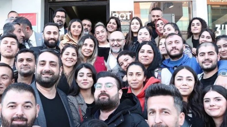 Buğra Gökce’den Büyük İzmir Mitingi Öncesi Çağrı: Gündoğdu Meydanı Türkiye’ye Umut Verecek