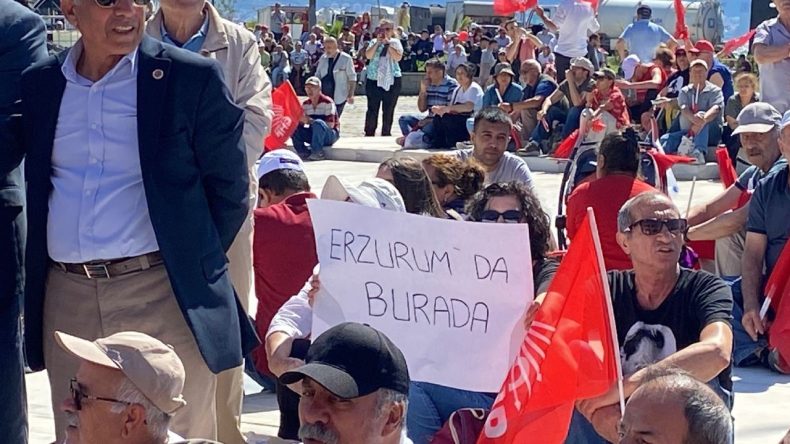 Büyük İzmir Mitingi Coşkusu Devam Ediyor: Erzurum da Burada