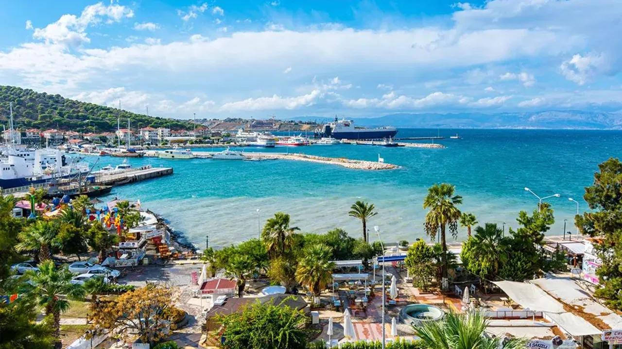 Çeşme Tatil