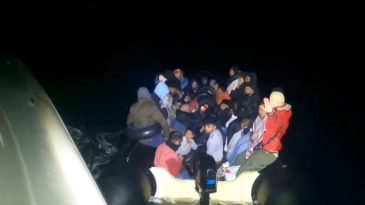 Çeşme Açıklarında 48 Düzensiz Göçmen Kurtarıldı