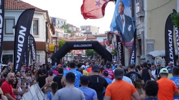 Çeşme Maratonu’nda 29 Ülkeden Binler Koştu: Şampiyonlar Belirlendi