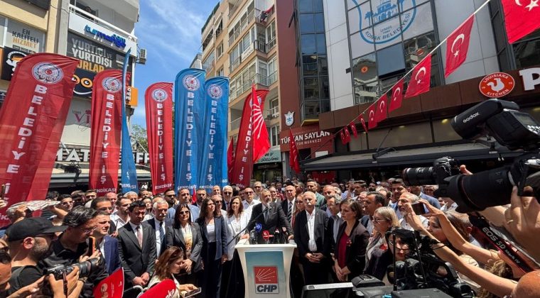 CHP İzmir’den Özel’e Yapılan Saldırıya Sert Tepki: Ülkemizin AKP İktidarıyla Kaybedecek Bir Tek Günü Dahi Yoktur