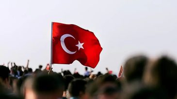 CHP’li Bakan’dan İzmirlilere 19 Mayıs çağrısı: Gündoğdu Meydanı’nda buluşalım