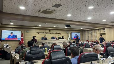 CHP’li Meclis Üyesinden “Belediyecilik” Açıklaması: Menemen’de Melih Gökçek Dönemi!