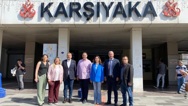 CHP’li Vekil Akdoğan İzmir’de: Hukuksal kitaplarla televizyondaki uyuşmuyor