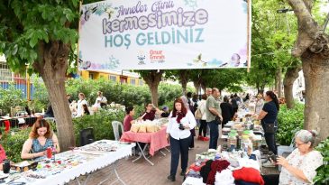 Çiğli’de Anneler Günü Coşkusu: Kutlamalar Kermesle Başladı, Piknikle Devam Edecek