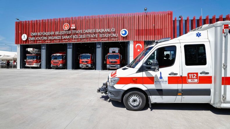 Dev Yatırım ile Yangınla Mücadele: İzmir’e Yeni İtfaiye İstasyonu Açıldı