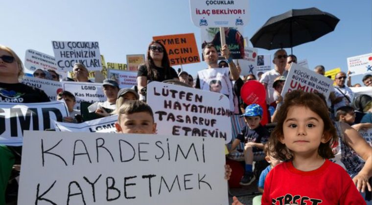 DMD Hastası Yağız İçin Destek Çağrısı: Kas Yıkımı Gerçekleşmeden Bu İlaca Erişmesi Gerek!