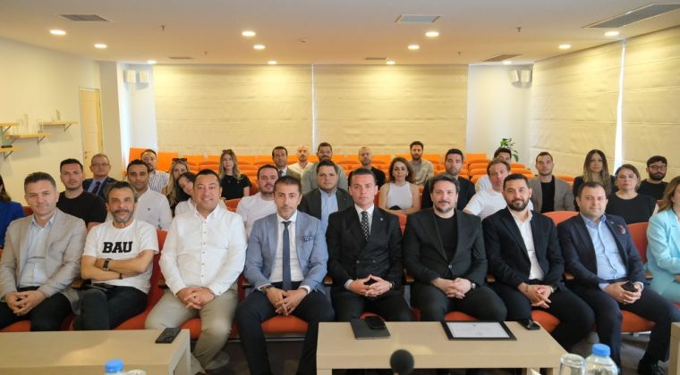 EGİAD’dan Stratejik Uyarılar: Yapay Zekâ Rekabetin Anahtarı