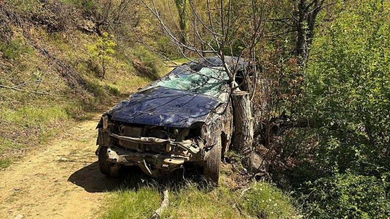 Fidan Dikmeye Giderken Kamyonet Şarampole Devrildi: Ödemiş’te Yaralılar Var