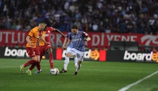 Galatasaray Trabzon’da Fırtına Gibi Esti: 2-0