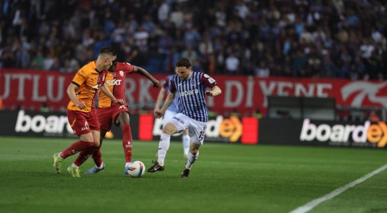 Galatasaray Trabzon’da Fırtına Gibi Esti: 2-0