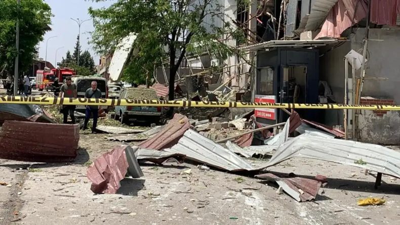 Halı Fabrikasında Patlama: Yaralılar Bulunuyor