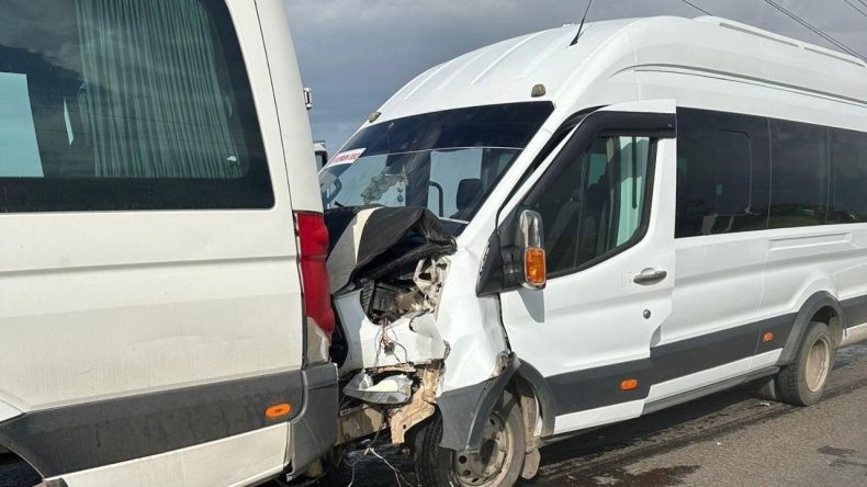 İki Öğretmen Servisi Çarpıştı: 28 Yaralı