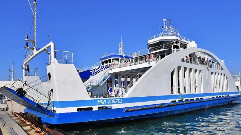 İZDENİZ Duyurdu: Feribot Seferleri Bisiklet Turu Nedeniyle Durdu