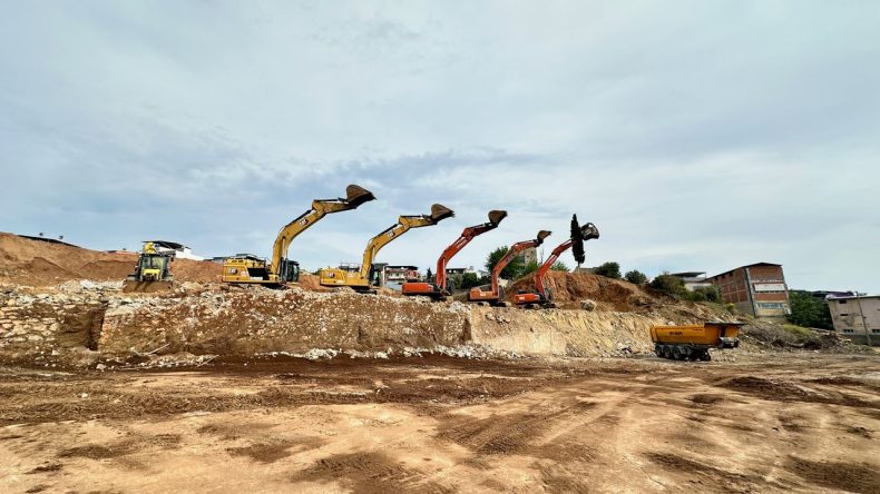 İzmir’in 20 Yıllık Sorunu Çözüme Kavuşuyor: Eski Kurşun Fabrikasında Çalışmalar Devam Ediyor