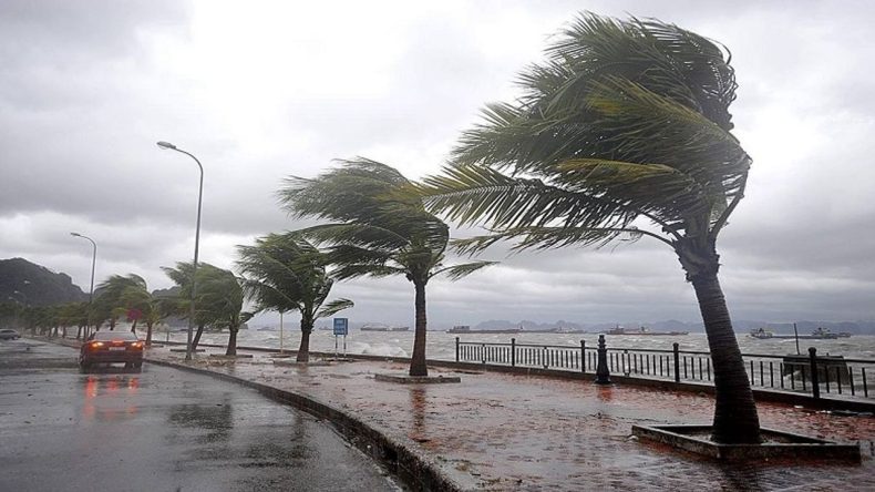 İzmir Büyükşehir Belediyesi’nden Fırtına Uyarısı: 16-17 Mayıs’a Dikkat