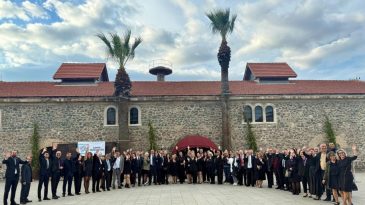 İzmir İnisiyatifi Tanıtıldı: Toplumsal Dönüşüm İçin Tarihi Adım