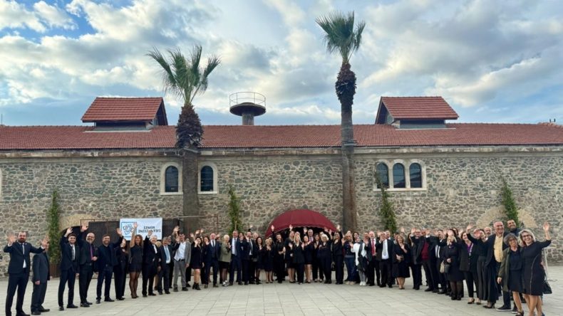 İzmir İnisiyatifi Tanıtıldı: Toplumsal Dönüşüm İçin Tarihi Adım