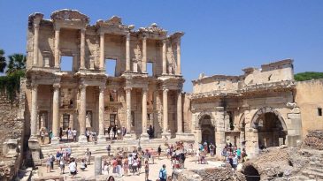 İzmir Müze ve Ören Yeri Giriş Ücretleri 2025: Efes, Bergama, Agora, Çeşme