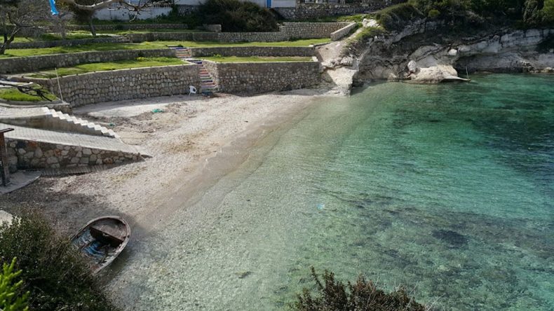 İzmir’in Yeni Tatil Cenneti: Karaburun İncirliköy Plajlarıyla Maldivleri Aratmıyor!