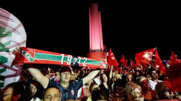 İzmir’de 19 Mayıs coşkusu: Karşıyaka’da Gençlik Festivali için geri sayım başladı
