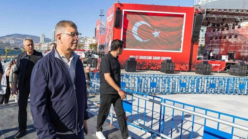 İzmir’de 19 Mayıs Coşkusu | Tugay: Gençliğin Bayramı, Tüm Ülkeye Moral Verecek
