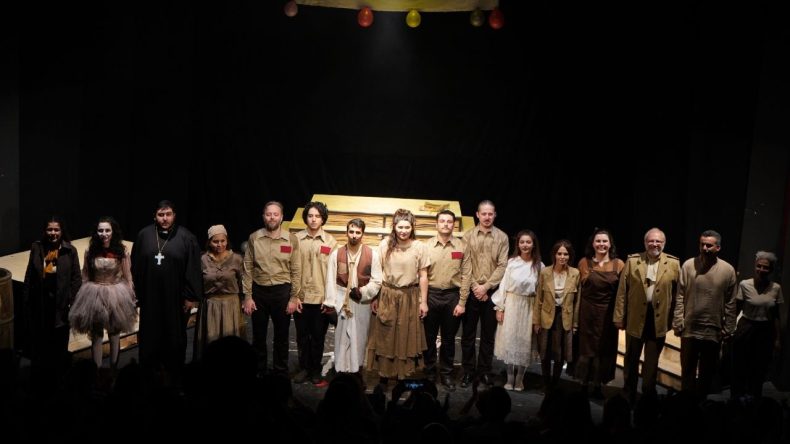 İzmir’de 31 Mayıs’a kadar tiyatro festivali coşkusu: Bornova’da perdeler açıldı, 24 gösterim ücretsiz