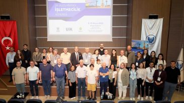 İzmir’de akademi ile sanayi el ele: İşletmecilik Kongresi tamamlandı