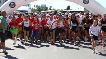 İzmir’de Bağımsızlık Koşusu’nda Heyecan Dolu Anlar