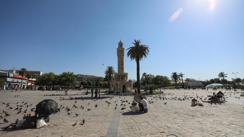 İzmir’de Bahar Yerine Yaz Sıcaklığı: Meteorolojiden 30 Derece Uyarısı