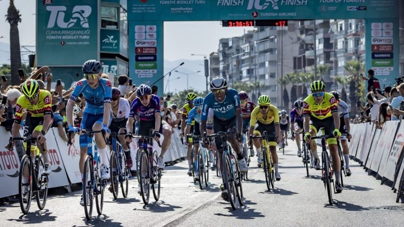 İzmir’de Bisiklet Turu İçin Kapalı Yollar Belli Oldu