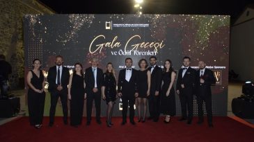 İzmir’de Büyüleyici Gala: Peyzaj Mimarları Dayanışma İçin Bir Araya Geldi