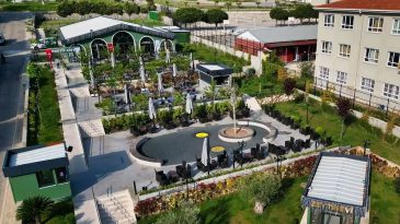 İzmir’de Doğal Atmosferde Uygun Fiyatlı Kafe: Tüm Ürünler Ev Yapımı, Çay 10 TL, Türk Kahvesi 30 TL