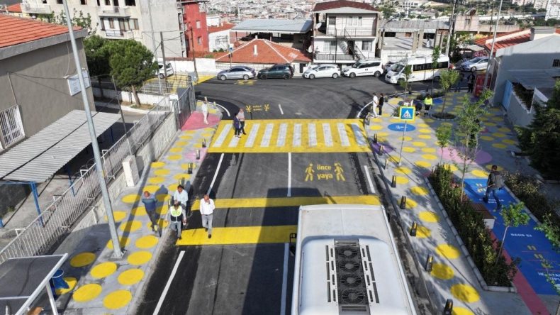 İzmir’de Dönüşüm Başladı: Okul Çevreleri Güvenli Hale Geliyor