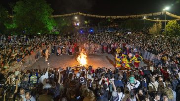 İzmir’de Hıdırellez coşkusu Kültürpark’ta alevlendi: Baharın gelişi roman ezgileriyle kutlandı