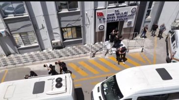 İzmir’de Kanlı Hesaplaşma: İki Kişi Hayatını Kaybetti, Sekiz Şüpheli Tutuklandı