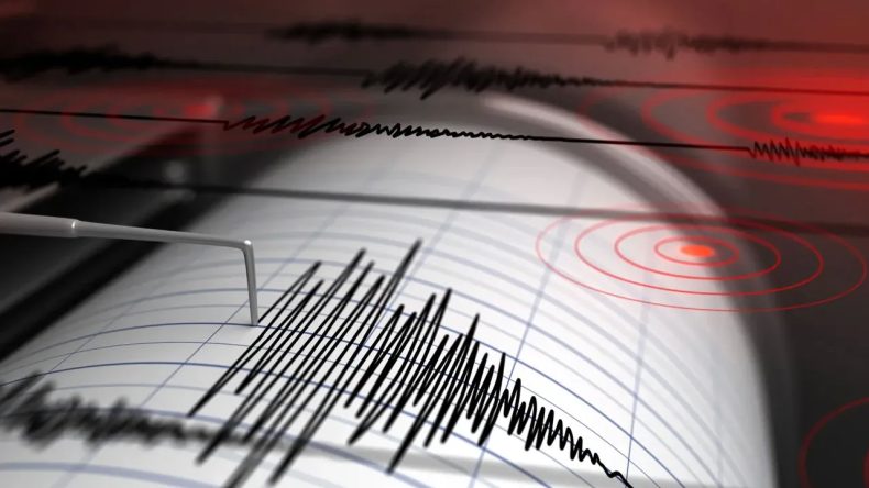 İzmir’de korkutan deprem!